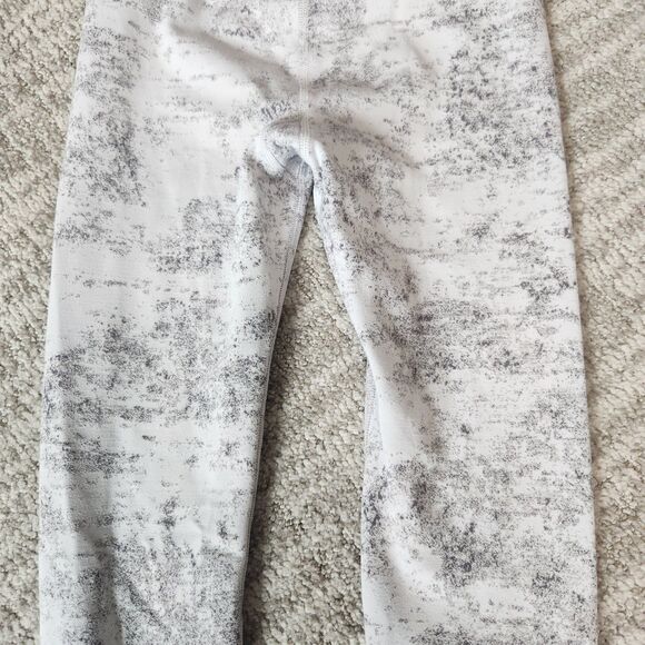 Athleta girls High Rise Textured Chit Chat Tight Leggings gray size M/8-10 - Picture 8 of 12